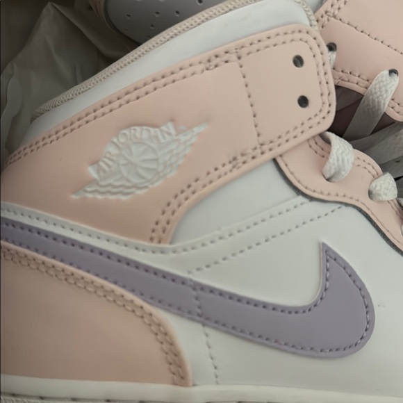 Air Jordan 1 MID (GS) Pink Wash / Violet Frost-White - Picture 3 of 5